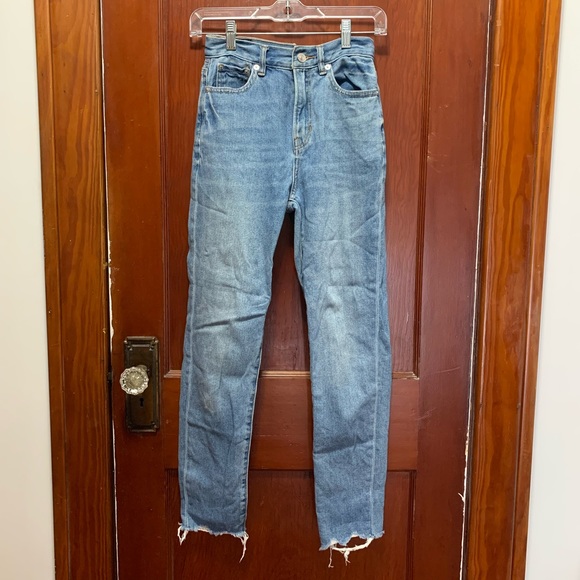 American Eagle Outfitters Denim - AE Mom Mid-Rise Jeans